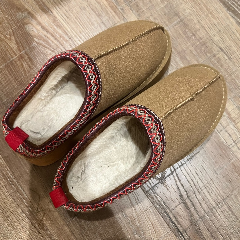 Tasman Slipper